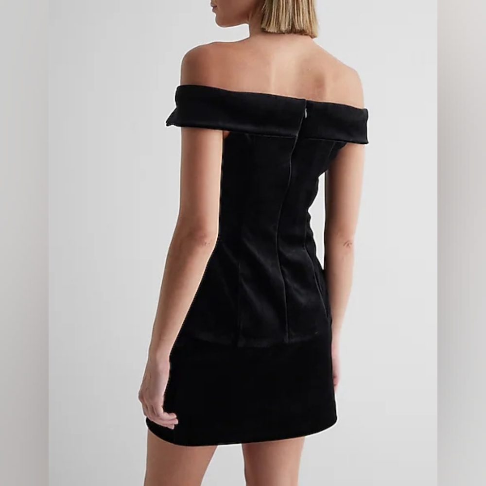 Express Velvet Off The Shoulder Faux Double Breasted Top Size M - Picture 3 of 11